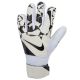2. Rękawice bramkarskie Nike Match Jr HQ0258-100