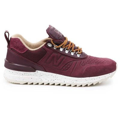 12. Buty lifestylowe New Balance TBATRC