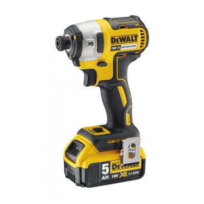 3. Zestaw combo Aku 18V DCK266P2 DEWALT