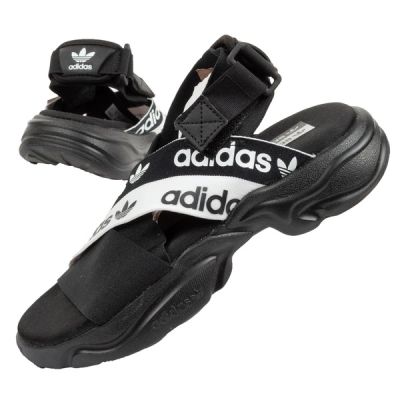 12. Sandały adidas Magmur Sandal W EF5850
