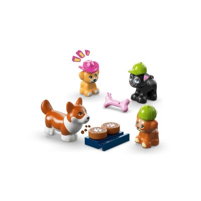 22. LEGO Friends 42677 Piekarnia z przysmakami dla psów