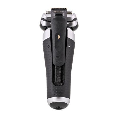 16. Golarka Braun Series 9 Pro 9577CC