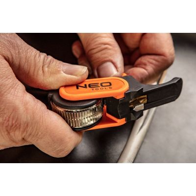 2. NEO tools 01-400 narzędzie do zdejmowania izolacji