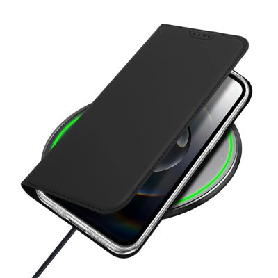 8. Etui Dux Ducis Skin Pro na iPhone 16e / 17e - czarne