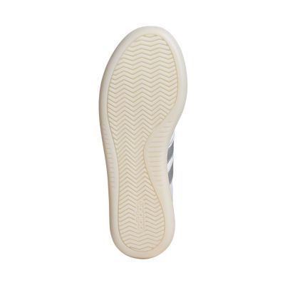 12. Buty adidas Barreda Decode W JI2321