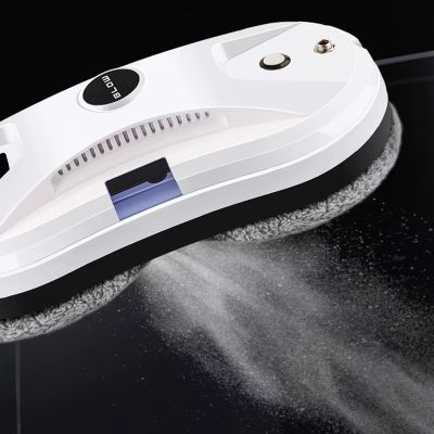 25. BLOW Robot do mycia okien LUMINO