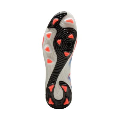 12. Buty piłkarskie Puma Future 8 Pro FG/AG M  108588 01