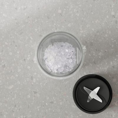 49. Blender kielichowy ELECTROLUX E4CB1-6ST