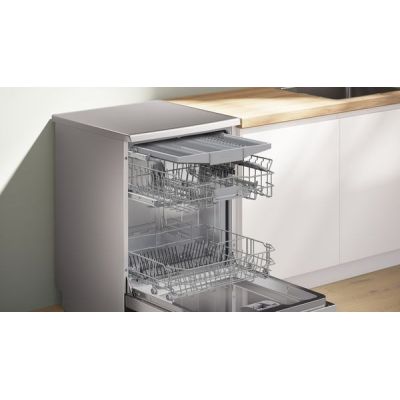 28. Zmywarka BOSCH SMS2HVI06E
