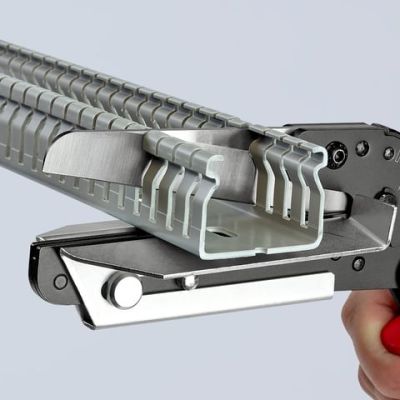 8. Nożyce do tworzywa sztucznego 110mm