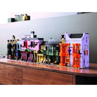 19. LEGO Harry Potter 75978 Ulica Pokątna