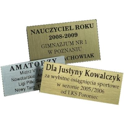 2. TABLICZKA GRAWEROWANA