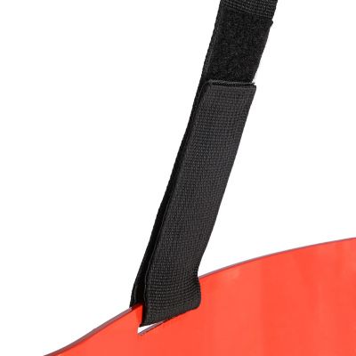 7. Przyrząd do ćwiczenia mięśni bicepsów Arm blaster HMS ABX02 czerwony