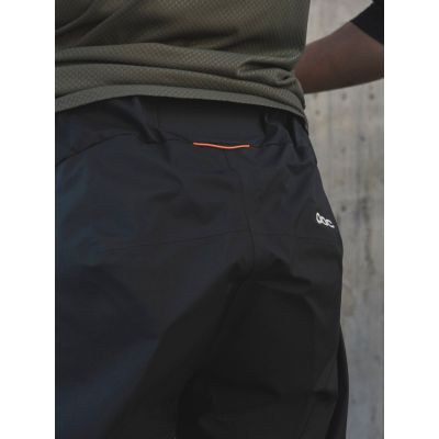 4. Spodnie rowerowe POC Motion Rain Pants czarny