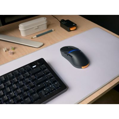 21. Glorious Gaming Model D3 Wireless myszka Dla praworęcznych RF Wireless Optyczny 30000 DPI