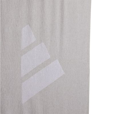 3. Ręcznik adidas Performance Pack Towel KF5103