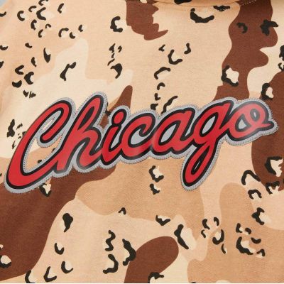 3. Bluza Mitchell & Ness NBA Chicago Bulls Camo Reflective Hoodie