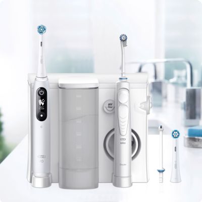 3. Oral-B iO6 & OxyJet Dorosły Obrotowo-pulsacyjna szczoteczka do zębów Biały