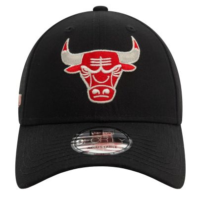 2. Czapka z daszkiem New Era 9FORTY Chicago Bulls Metallic NBA Cap 60580841
