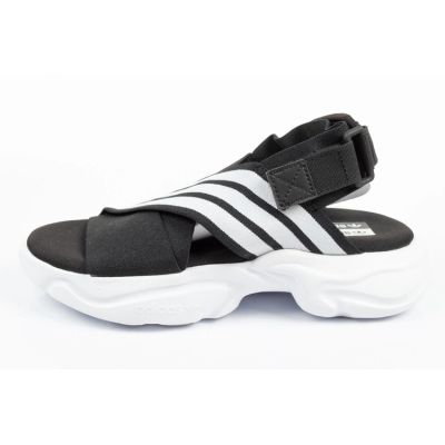 13. Sandały adidas Magmur Sandal W EF5863
