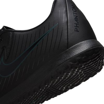 4. Buty piłkarskie Nike Phantom GX II Academy IC M FJ2581-002