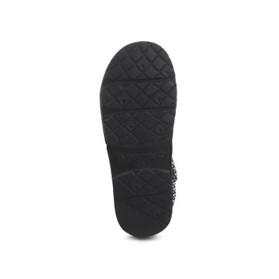 7. Bearpaw Martis 3038W-884 Black