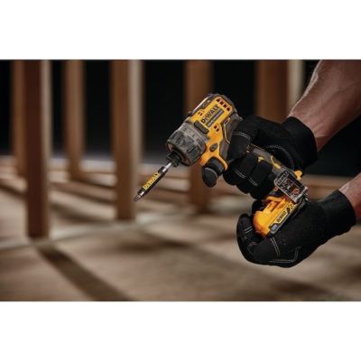 7. DeWalt Wkrętarka akumulatorowa DCF601D2-QW