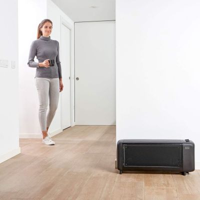 5. Grzejnik mikatermiczny Black+Decker BXMRA1500E