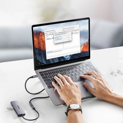 2. Kabel Ugreen US372 80810 USB-C - USB-C PD QC 100W 5A 10Gbps 0.5m - szary