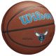 4. Piłka do koszykówki Wilson Team Alliance Charlotte Hornets Ball WTB3100XBCHA