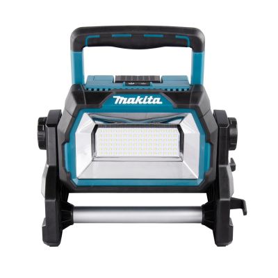 10. Makita DML809 lampa LED