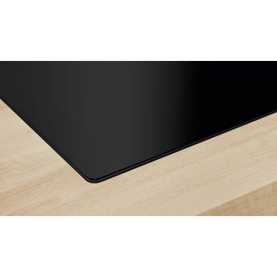 2. Płyta indukcyjna z wyciągiem okapem BOSCH PVS811B16E 80 cm