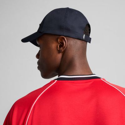 11. Czapka z daszkiem Puma Ess Metal BB 25994 06