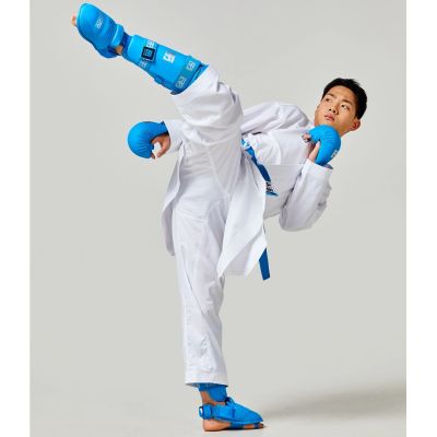 4. Ochraniacze piszczeli i stóp Karate WKF BLUE | MOOTO