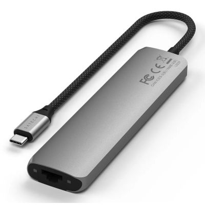 2. Wieloportowa przejściówka Satechi 7-w-1 USB-C Slim z Ethernetem - gwiezdna szarość