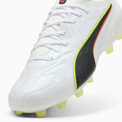4. Buty Puma KING 20 Pro FG/AG 108461-01