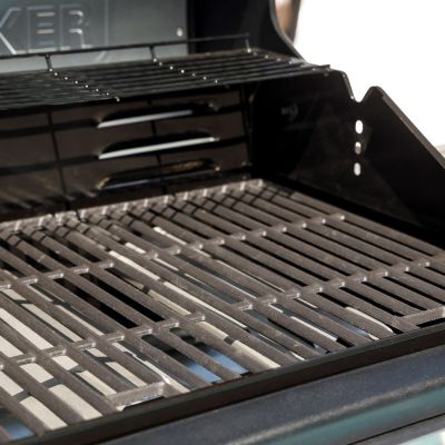 5. Grill gazowy Black+Decker BXOG16550E (4 palniki x 3.6 kW + 1 palnik 2.1 kW)