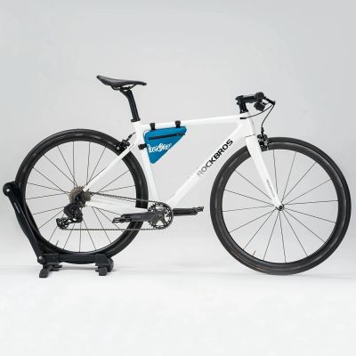 5. Torba rowerowa Rockbros G001 Flash Journey na ramę trójkątna 0.8 l - niebieska