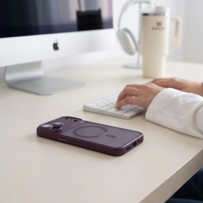 8. Etui Tech-Protect MagPrime MagSafe CC na iPhone 18 Pro Max / 17 Pro Max - burgundowe
