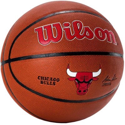 2. Piłka Wilson Team Alliance Chicago Bulls Ball WTB3100XBCHI