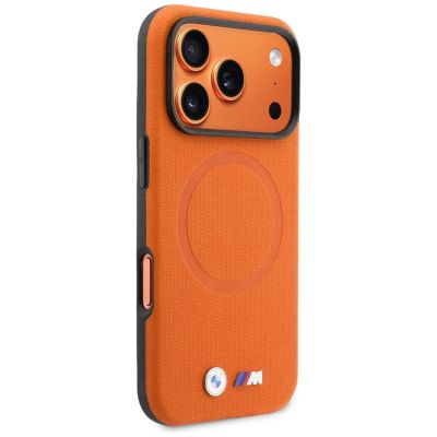 4. Etui BMW M FW Metal Logo MagSafe na iPhone 17 Pro - pomarańczowe