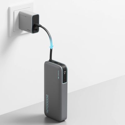 5. Powerbank Cuktech CUKP200NGLDG 55W 20000mAh z wbudowanym kablem USB-C - szary