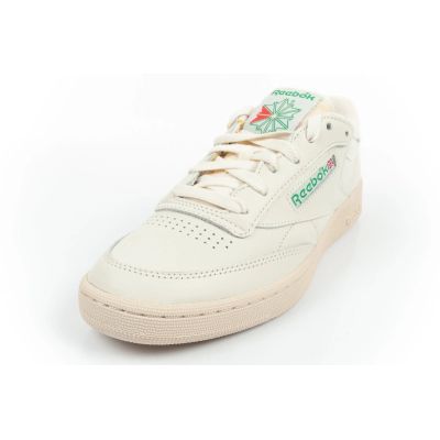 23. Buty Reebok Club Vintage M DV6434