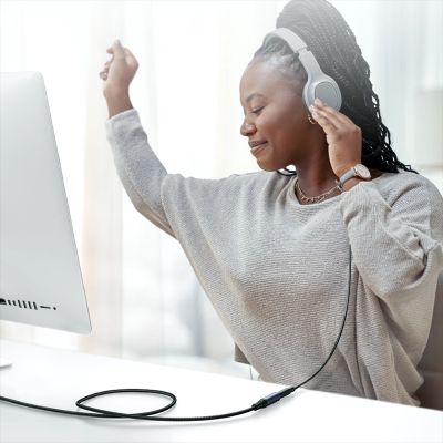 8. Joyroom kabel audio stereo AUX 3,5 mm mini jack(męski) - mini jack(żeński) 1.2 m czarny (SY-A09)