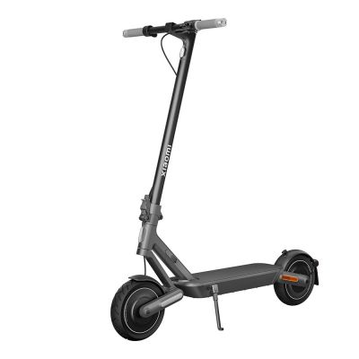7. Xiaomi E-Scooter 4 Ultra Czarny 20 km/h 12000 Ah
