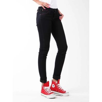 5. Jeansy Wrangler Courtney Skinny W23SBV79B