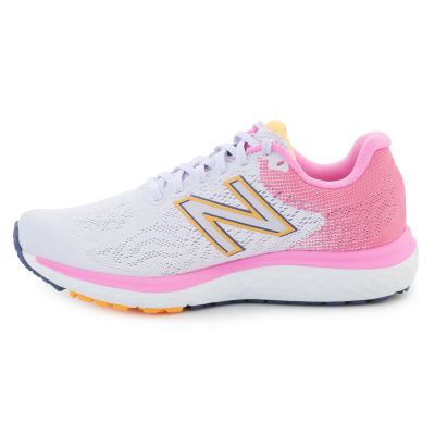 4. New Balance W680CE7