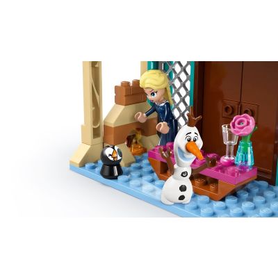 6. LEGO DISNEY PRINCESS 43265 Kraina lodu: Zamek w Arendelle