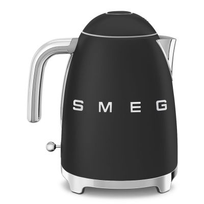 57. Czajnik elektryczny Smeg KLF03BLMEU