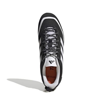 5. Buty adidas Terrex Skychaser Solo 3 HQ9175